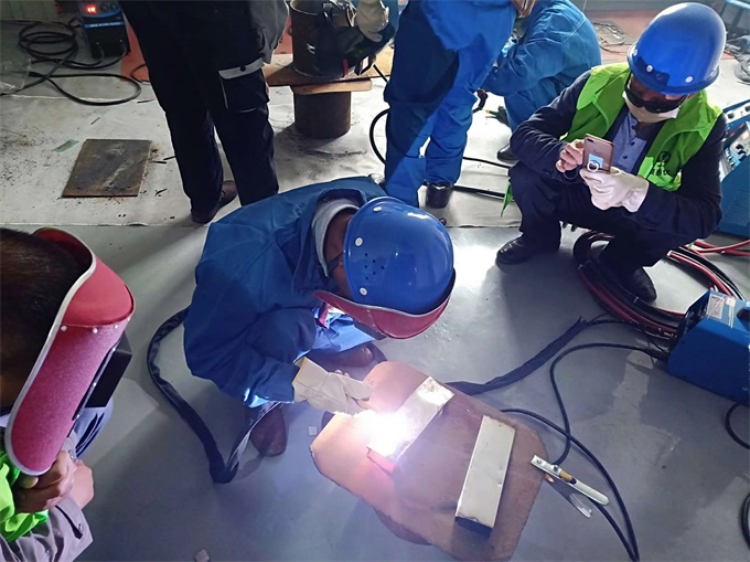 高压焊培训学校资料：电焊工要掌握的基本知识